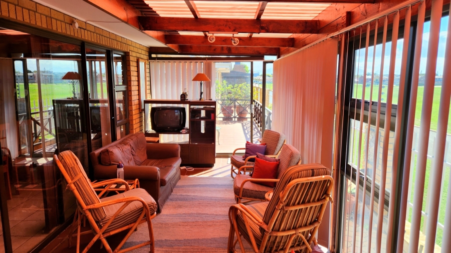 3 Bedroom Property for Sale in Hartenbos Central Western Cape